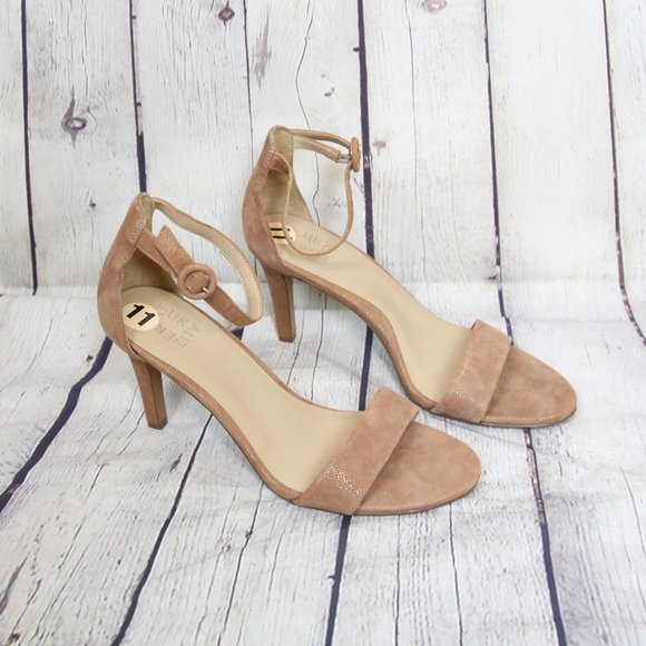 kinsley ankle strap sandal naturalizer